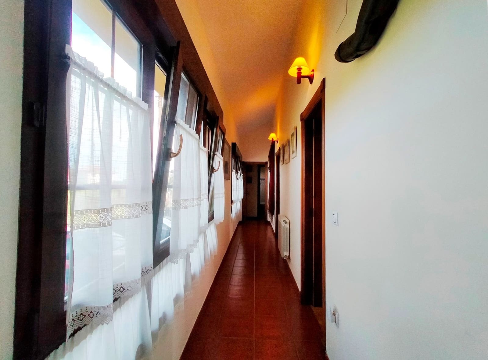 7 soveværelse Villa til salg i Cudillero med garage - € 550.000 (Ref: 8564520)