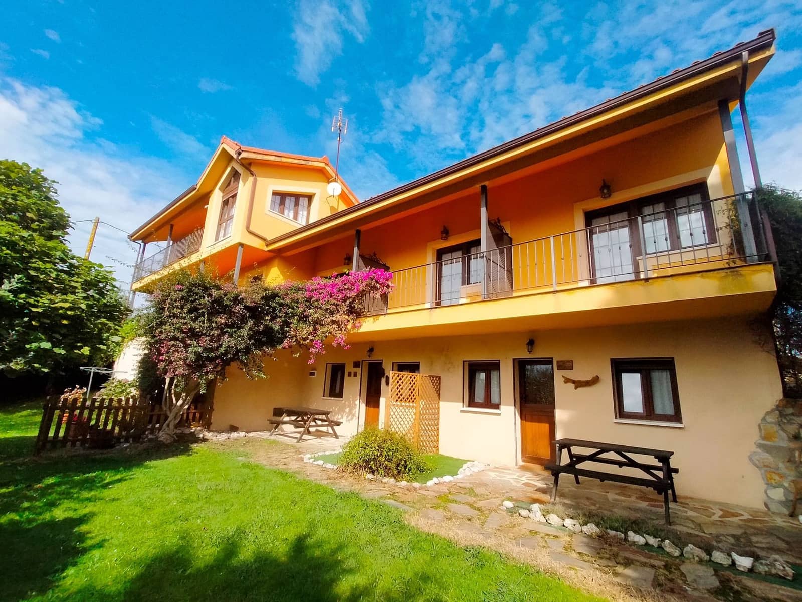 7 soveværelse Villa til salg i Cudillero med garage - € 550.000 (Ref: 8564520)