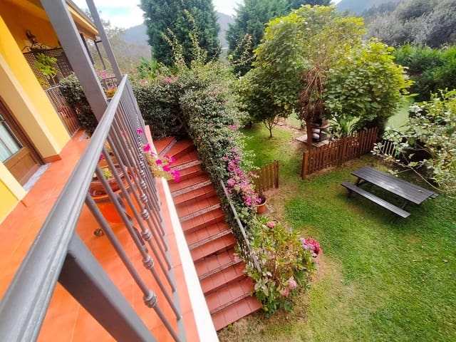 7 soveværelse Villa til salg i Cudillero med garage - € 550.000 (Ref: 8564520)