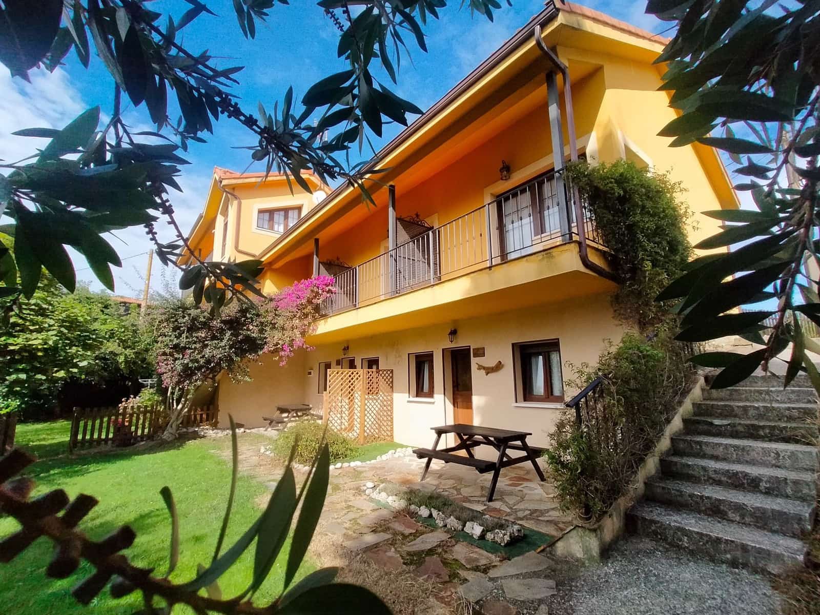 7 soveværelse Villa til salg i Cudillero med garage - € 550.000 (Ref: 8564520)