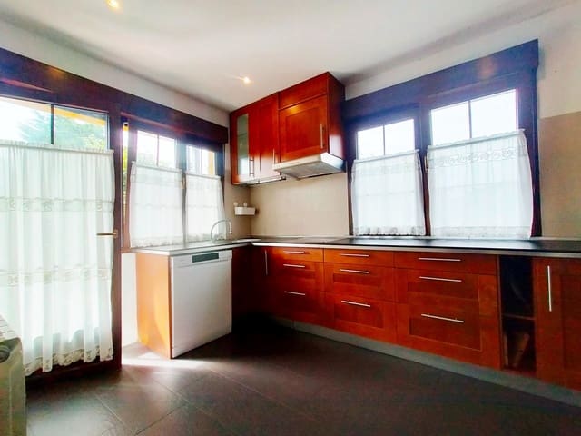 7 soveværelse Villa til salg i Cudillero med garage - € 550.000 (Ref: 8564520)