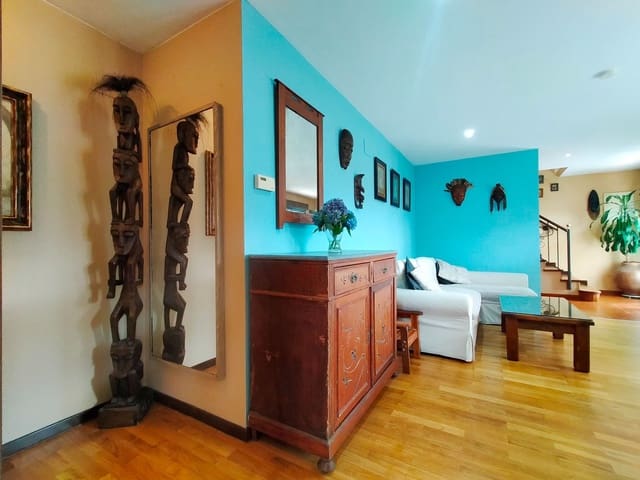 7 soveværelse Villa til salg i Cudillero med garage - € 550.000 (Ref: 8564520)