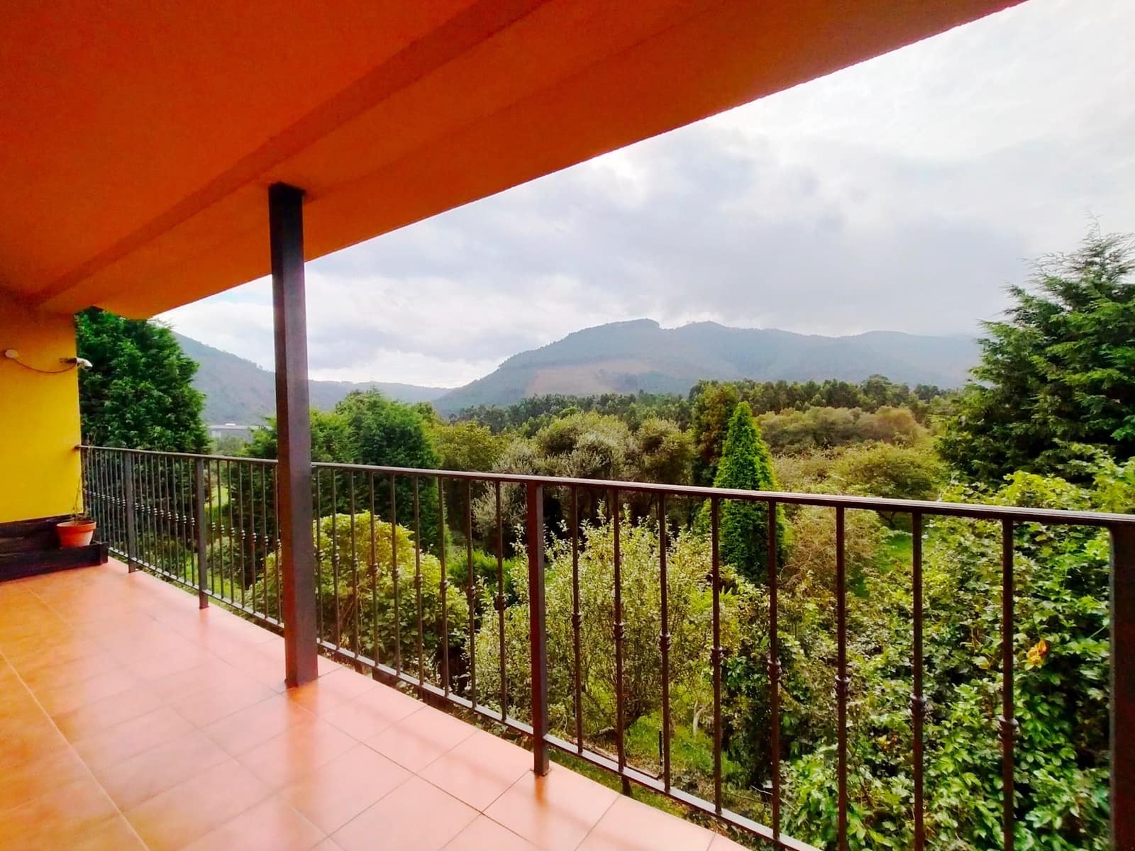 7 soveværelse Villa til salg i Cudillero med garage - € 550.000 (Ref: 8564520)