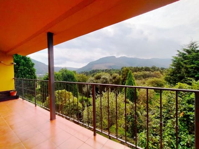 7 soveværelse Villa til salg i Cudillero med garage - € 550.000 (Ref: 8564520)