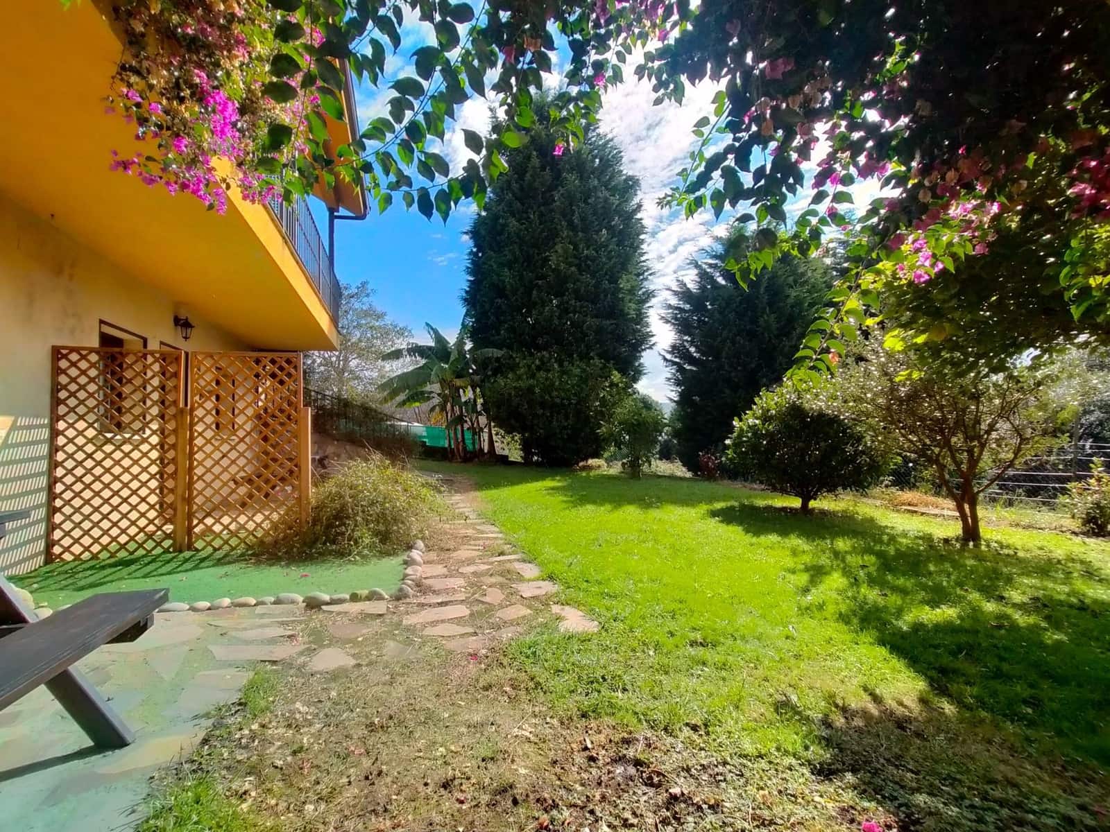 7 soveværelse Villa til salg i Cudillero med garage - € 550.000 (Ref: 8564520)