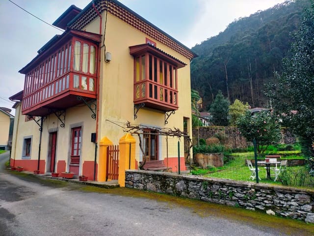 5 soveværelse Villa til salg i Pravia med garage - € 290.000 (Ref: 8874102)