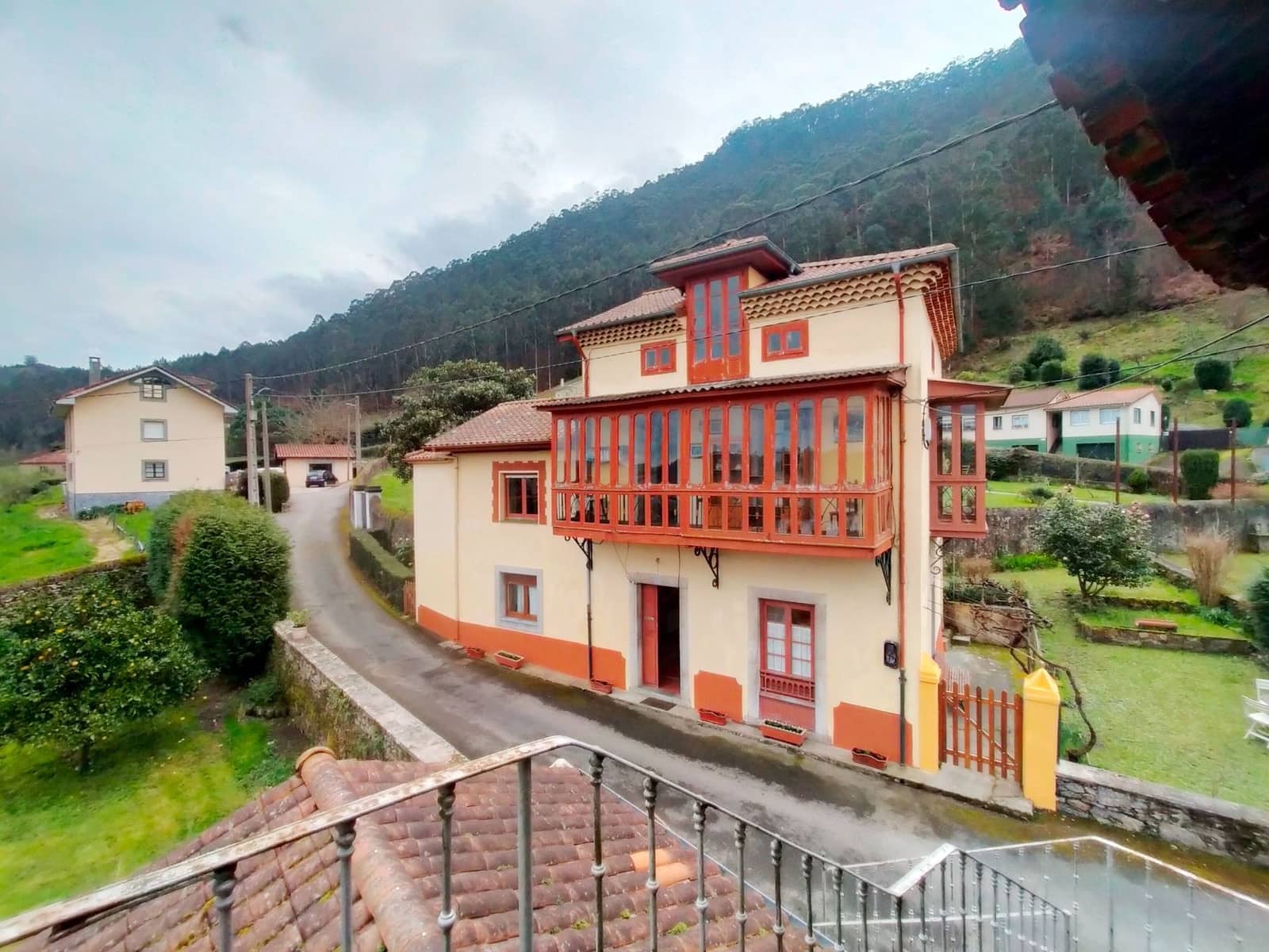 5 soveværelse Villa til salg i Pravia med garage - € 290.000 (Ref: 8874102)