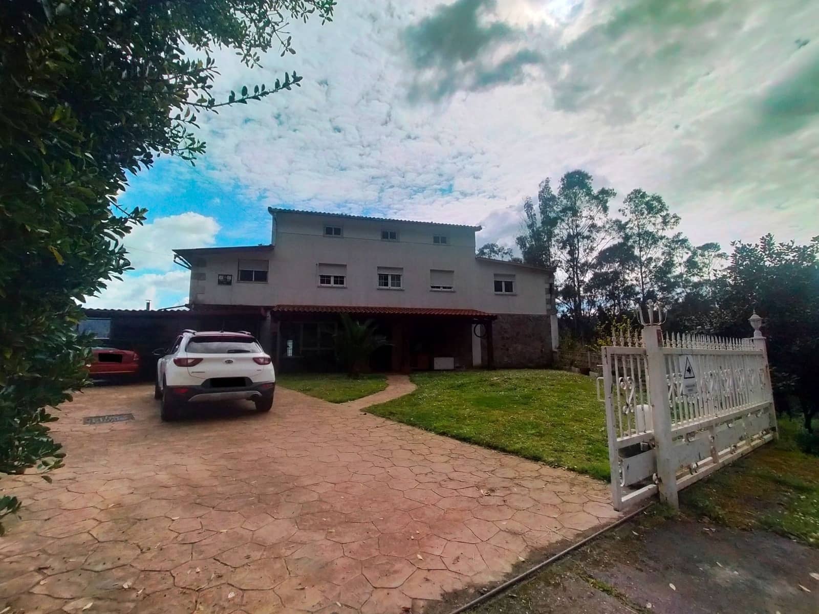 8 soveværelse Villa til salg i Pravia med garage - € 325.000 (Ref: 8887527)