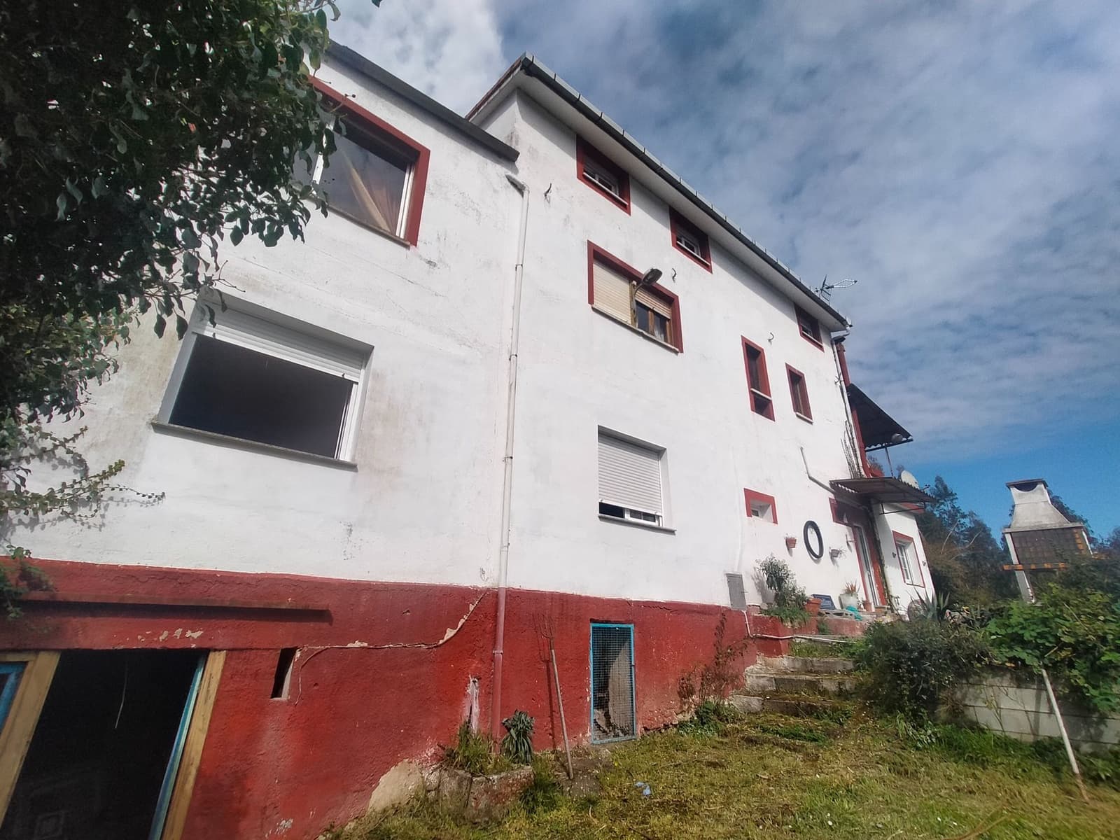 8 soveværelse Villa til salg i Pravia med garage - € 325.000 (Ref: 8887527)