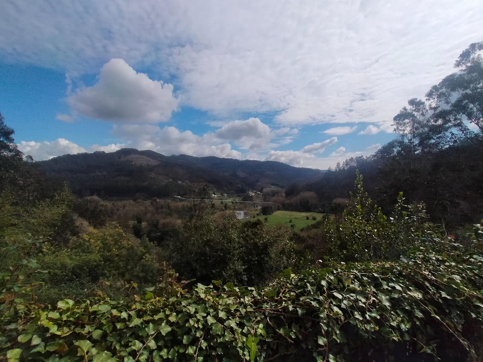 8 soveværelse Villa til salg i Pravia med garage - € 325.000 (Ref: 8887527)