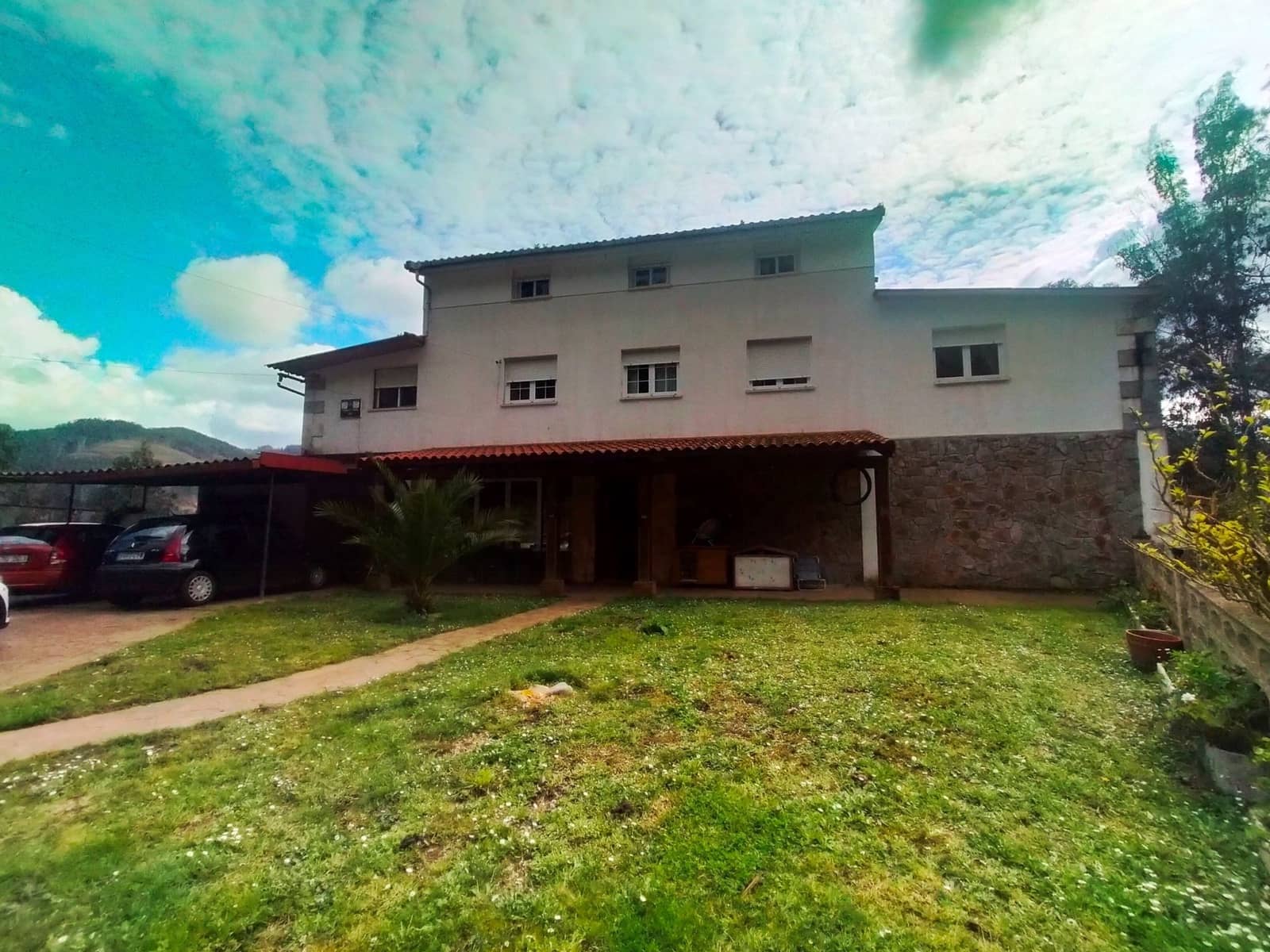 8 soveværelse Villa til salg i Pravia med garage - € 325.000 (Ref: 8887527)