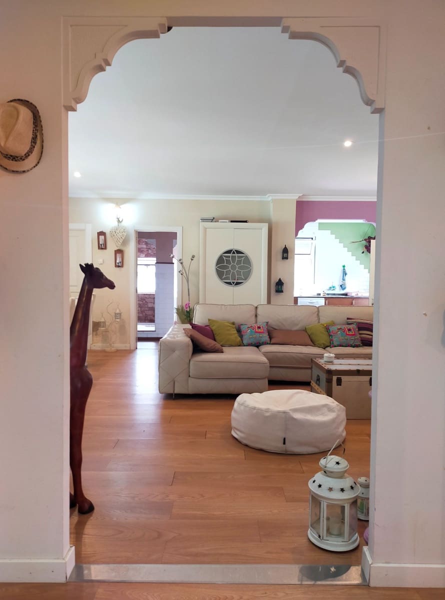 8 soveværelse Villa til salg i Pravia med garage - € 325.000 (Ref: 8887527)