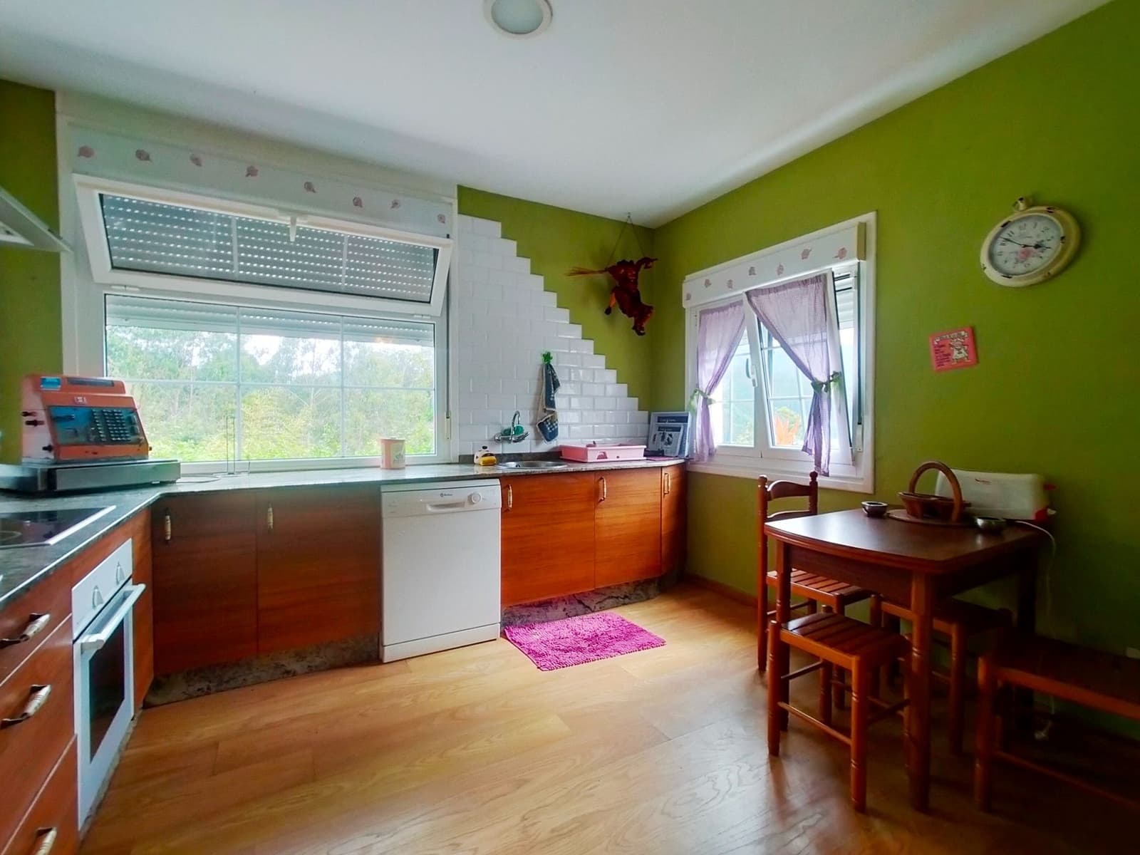 8 soveværelse Villa til salg i Pravia med garage - € 325.000 (Ref: 8887527)