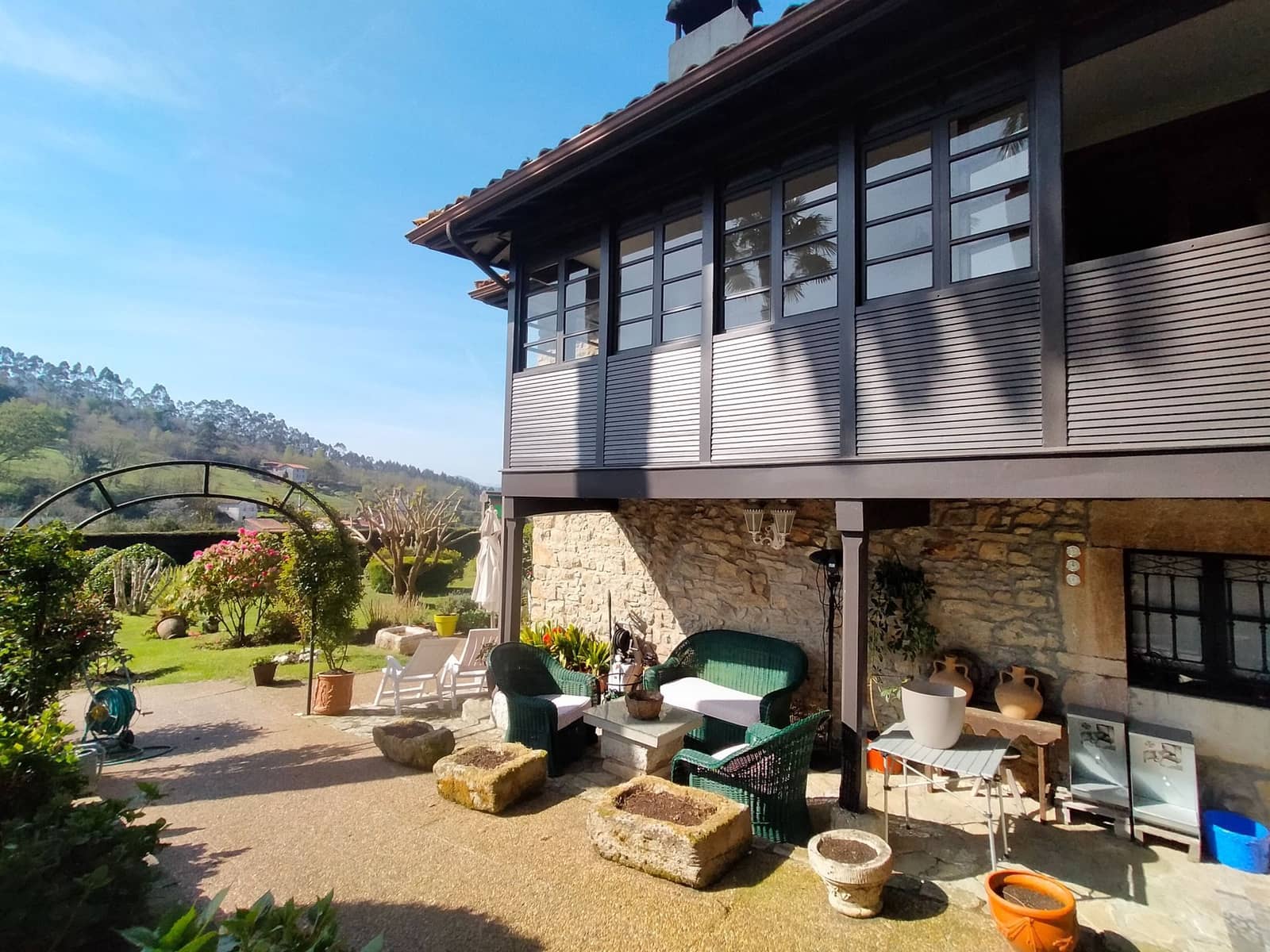 5 soveværelse Villa til salg i Pravia med swimmingpool garage - € 750.000 (Ref: 8926063)