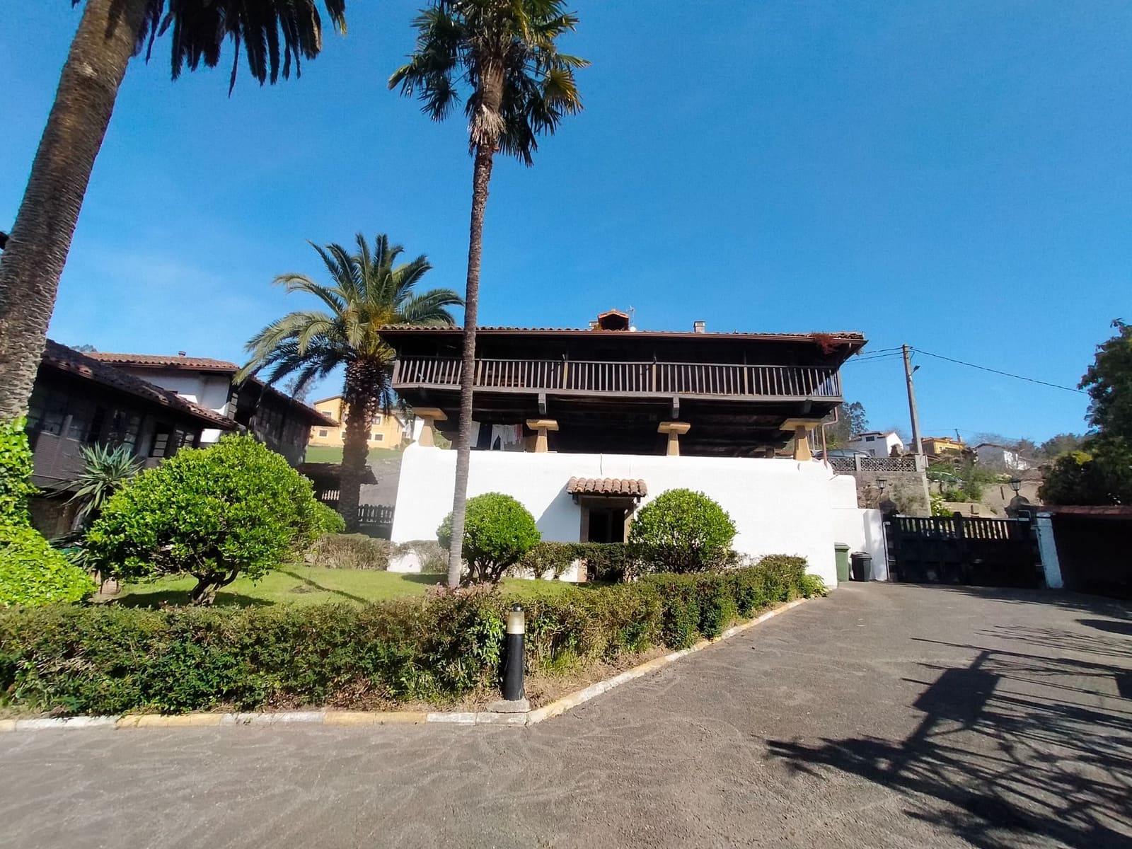 5 soveværelse Villa til salg i Pravia med swimmingpool garage - € 750.000 (Ref: 8926063)