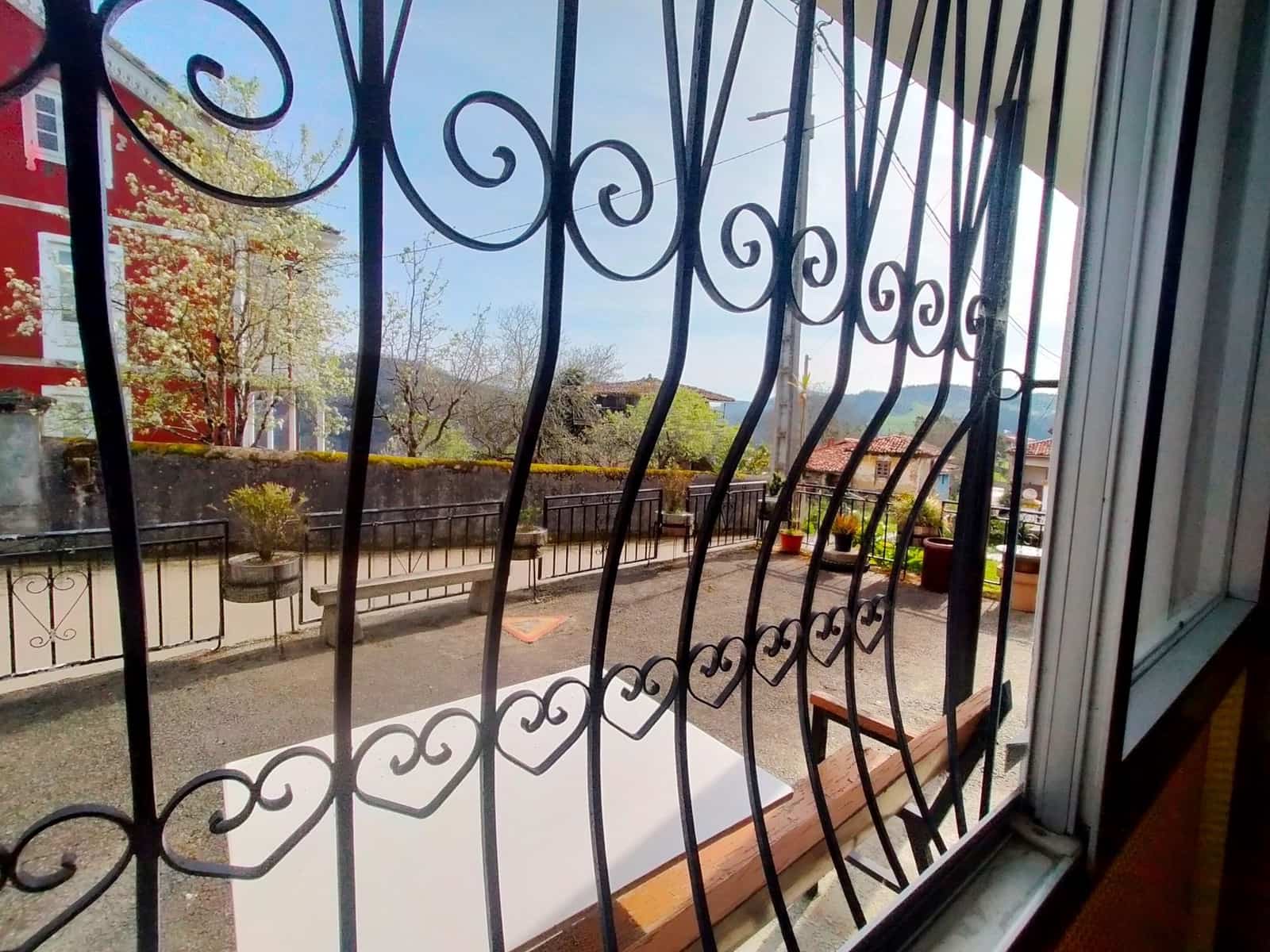 4 soveværelse Semi-Rækkehus til salg i Pravia med garage - € 165.000 (Ref: 8934881)