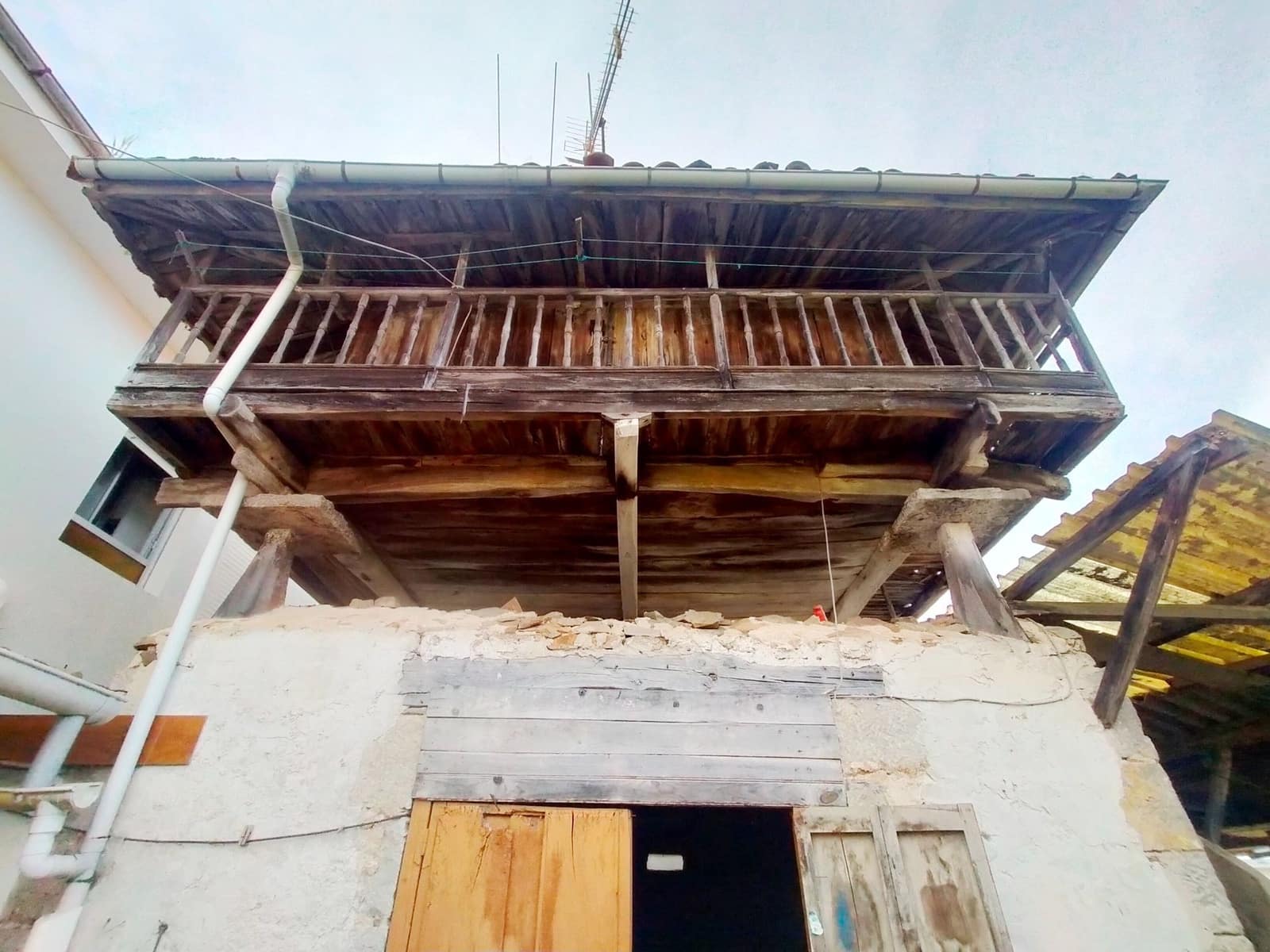 4 soveværelse Semi-Rækkehus til salg i Pravia med garage - € 165.000 (Ref: 8934881)