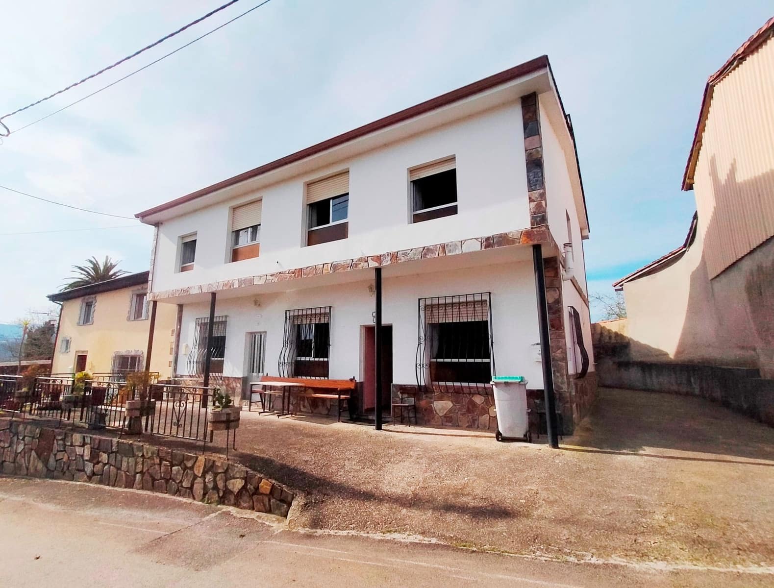 4 soveværelse Semi-Rækkehus til salg i Pravia med garage - € 165.000 (Ref: 8934881)