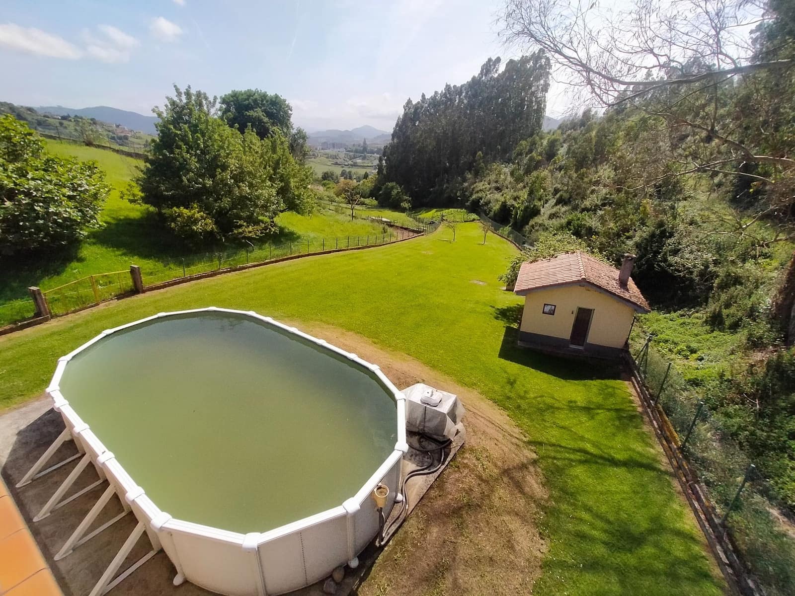 3 soveværelse Villa til salg i Soto del Barco med swimmingpool garage - € 350.000 (Ref: 9017104)