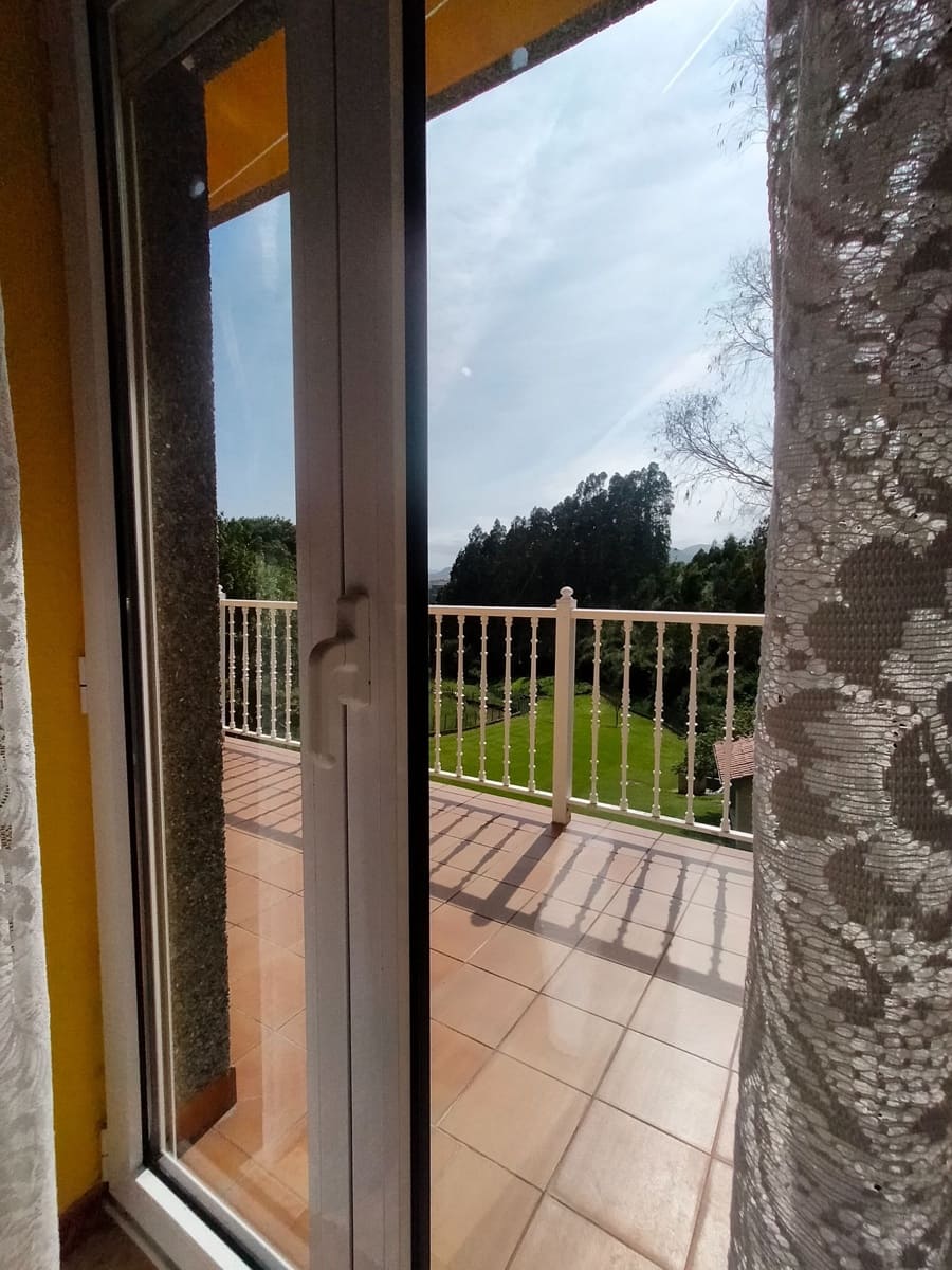 3 soveværelse Villa til salg i Soto del Barco med swimmingpool garage - € 350.000 (Ref: 9017104)