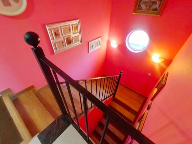 3 slaapkamer Villa te koop in Soto del Barco met zwembad garage - € 350.000 (Ref: 9017104)