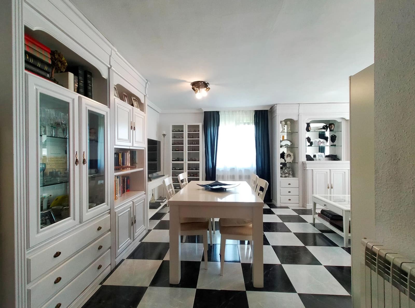 3 soveværelse Villa til salg i Soto del Barco med swimmingpool garage - € 350.000 (Ref: 9017104)