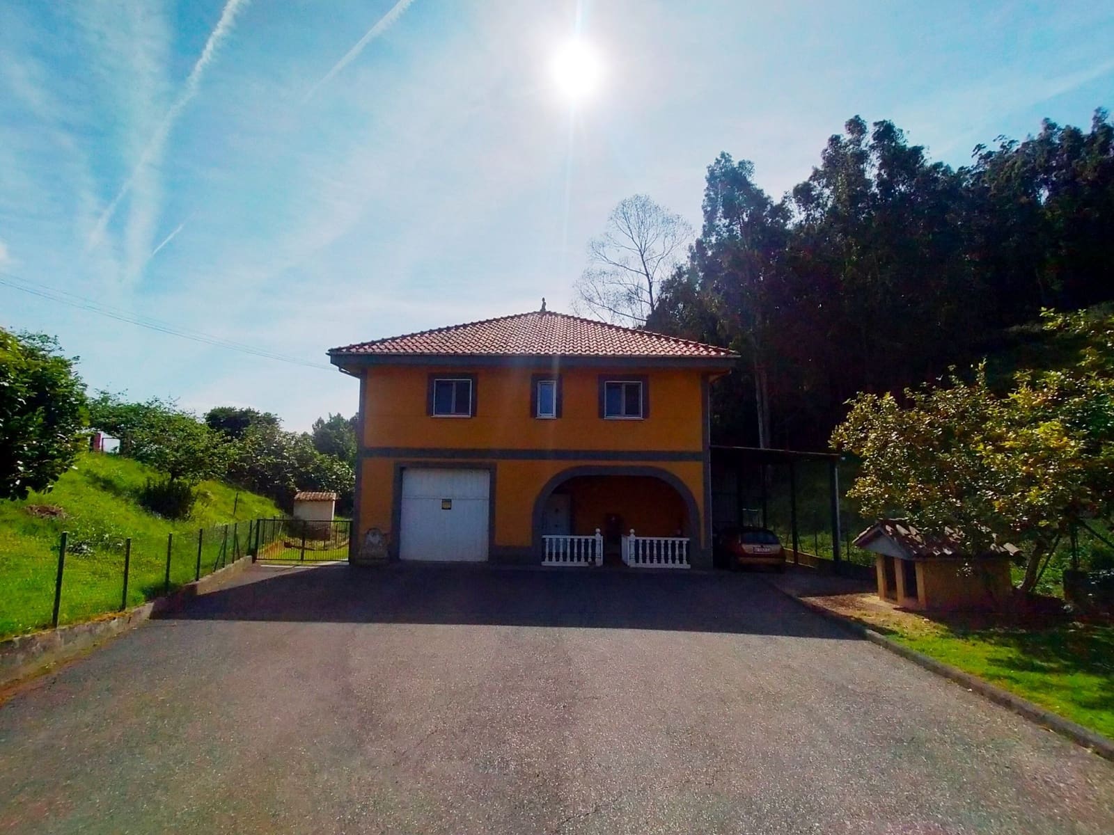 3 soveværelse Villa til salg i Soto del Barco med swimmingpool garage - € 350.000 (Ref: 9017104)