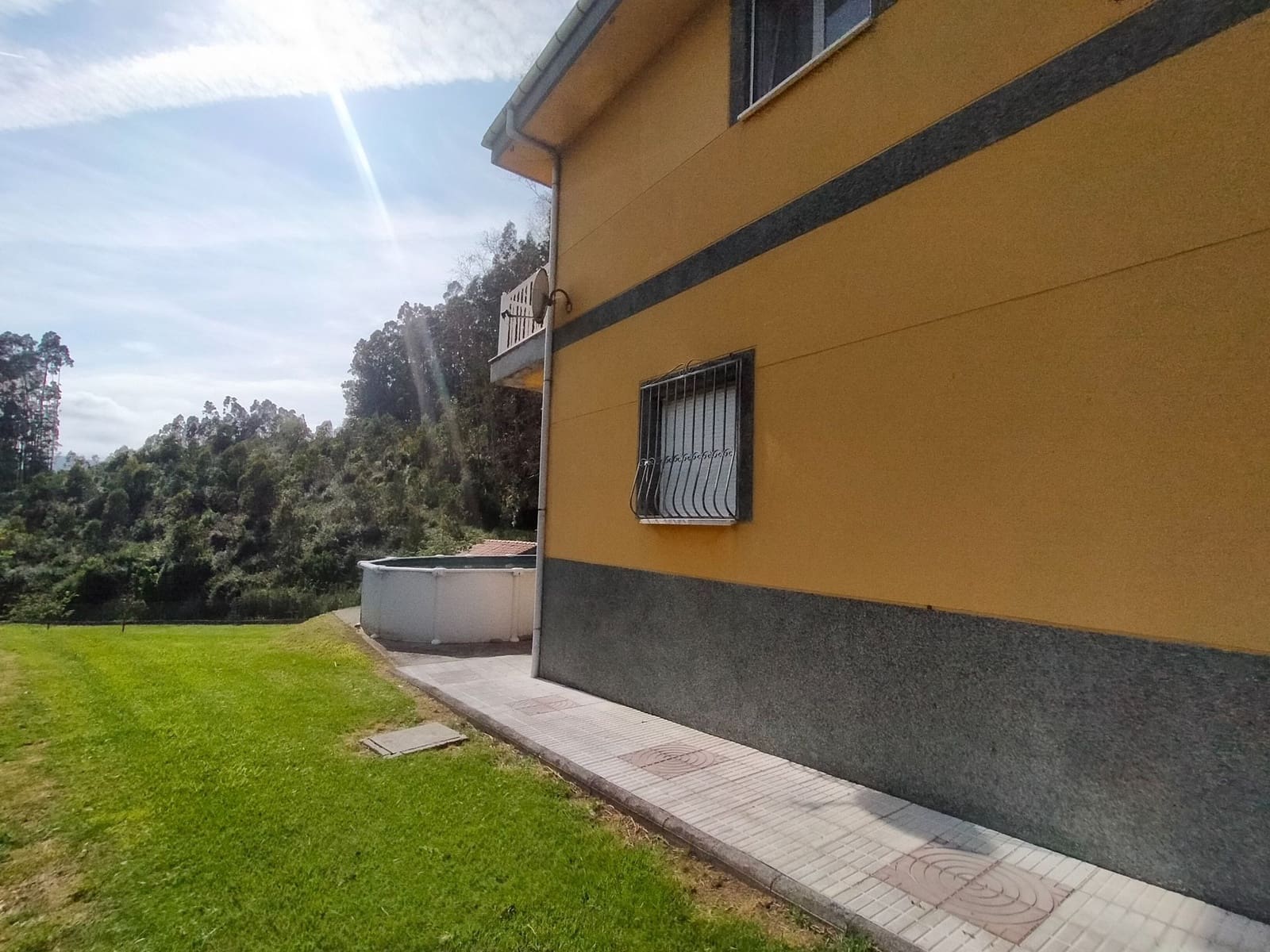 3 soveværelse Villa til salg i Soto del Barco med swimmingpool garage - € 350.000 (Ref: 9017104)