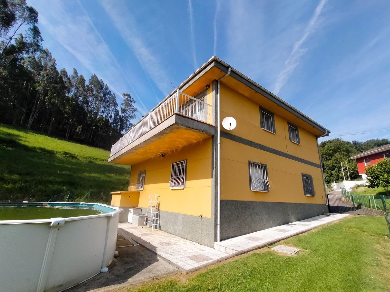 3 soveværelse Villa til salg i Soto del Barco med swimmingpool garage - € 350.000 (Ref: 9017104)