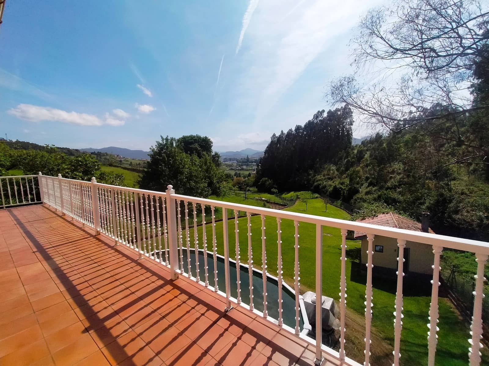 3 soveværelse Villa til salg i Soto del Barco med swimmingpool garage - € 350.000 (Ref: 9017104)