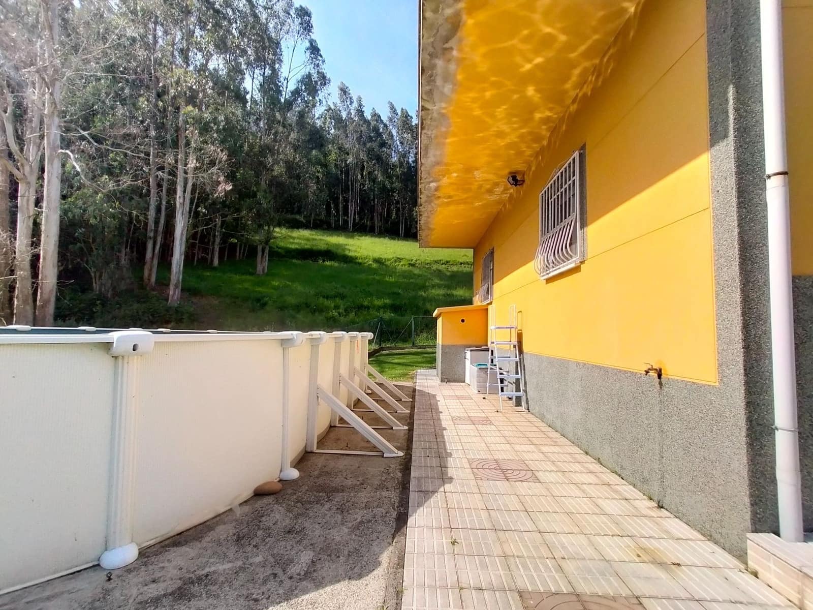 3 soveværelse Villa til salg i Soto del Barco med swimmingpool garage - € 350.000 (Ref: 9017104)