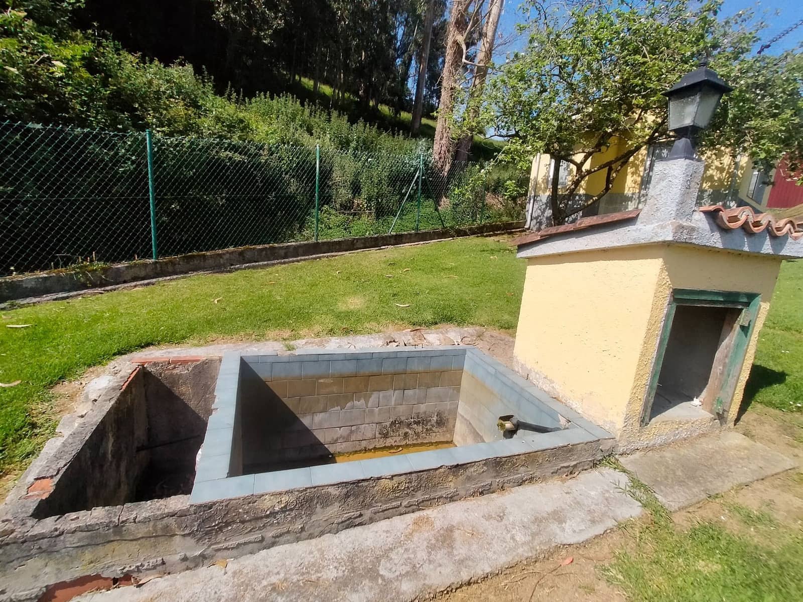 3 soveværelse Villa til salg i Soto del Barco med swimmingpool garage - € 350.000 (Ref: 9017104)