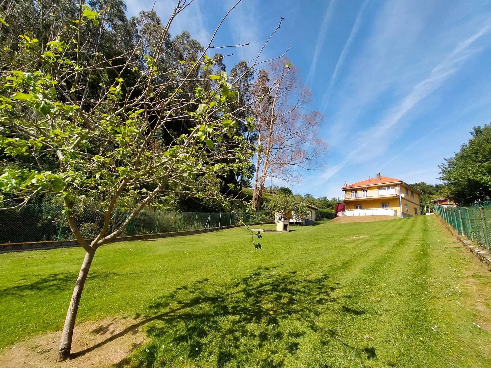 3 soveværelse Villa til salg i Soto del Barco med swimmingpool garage - € 350.000 (Ref: 9017104)