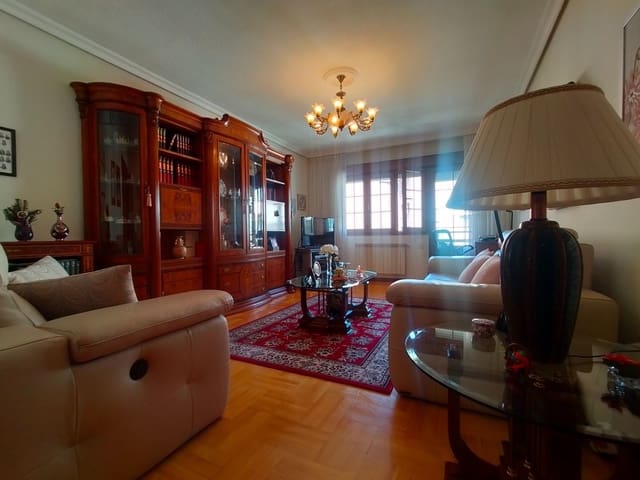 3 camera da letto Appartamento in vendita in Pravia - 160.000 € (Rif: 9037850)