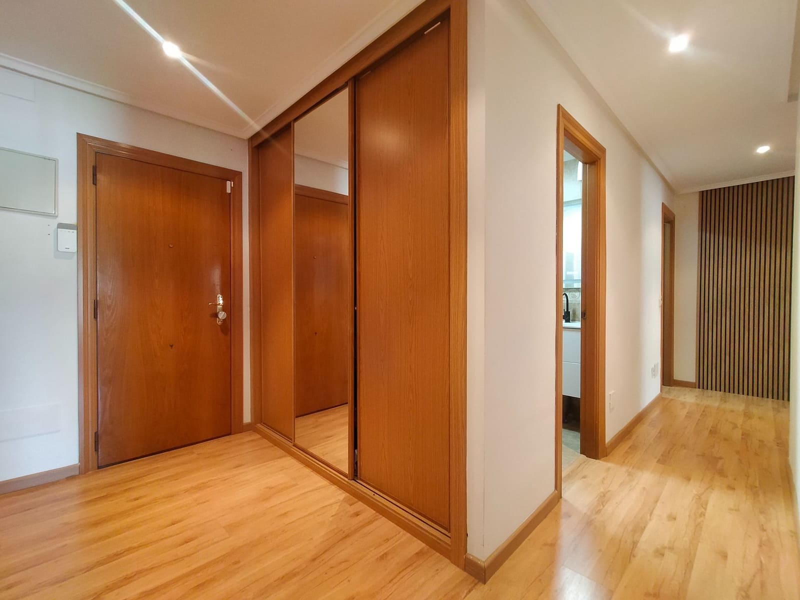 2 sypialnia Mieszkanie na sprzedaż w Salas z garażem - 125 000 € (Ref: 9098883)