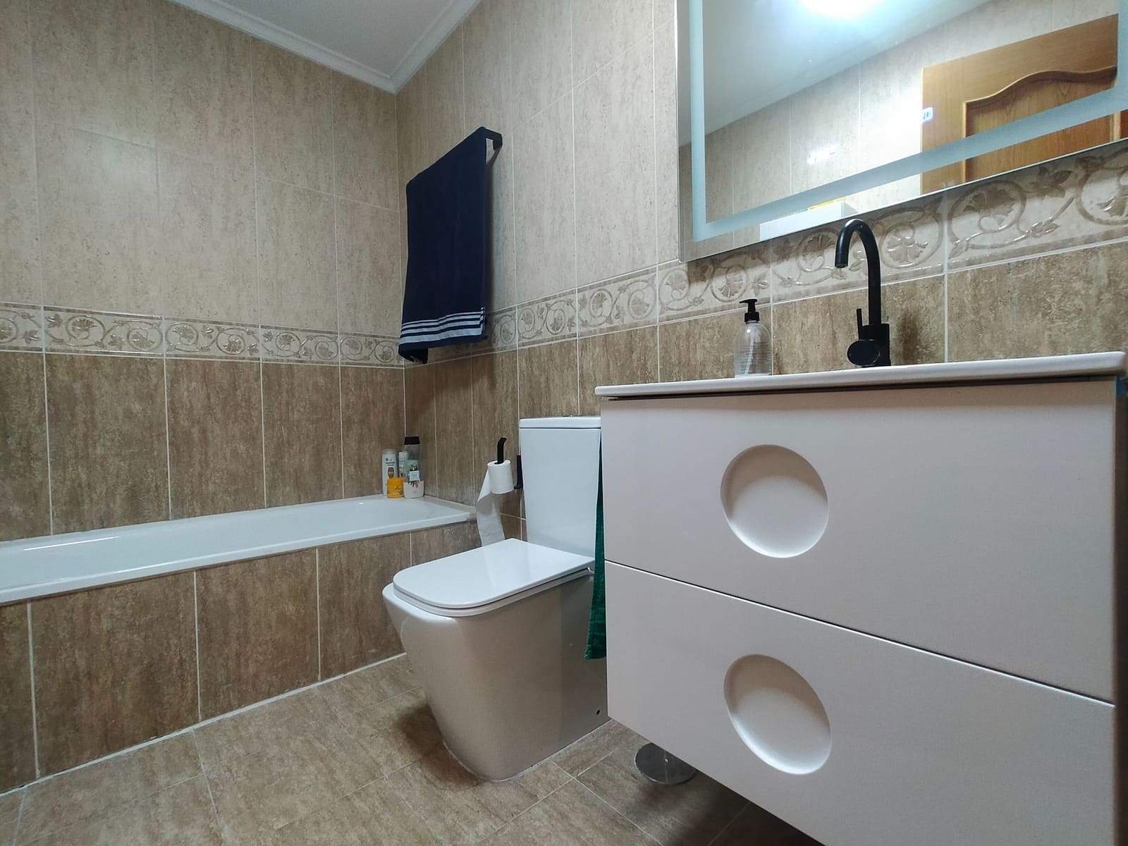 2 sypialnia Mieszkanie na sprzedaż w Salas z garażem - 125 000 € (Ref: 9098883)