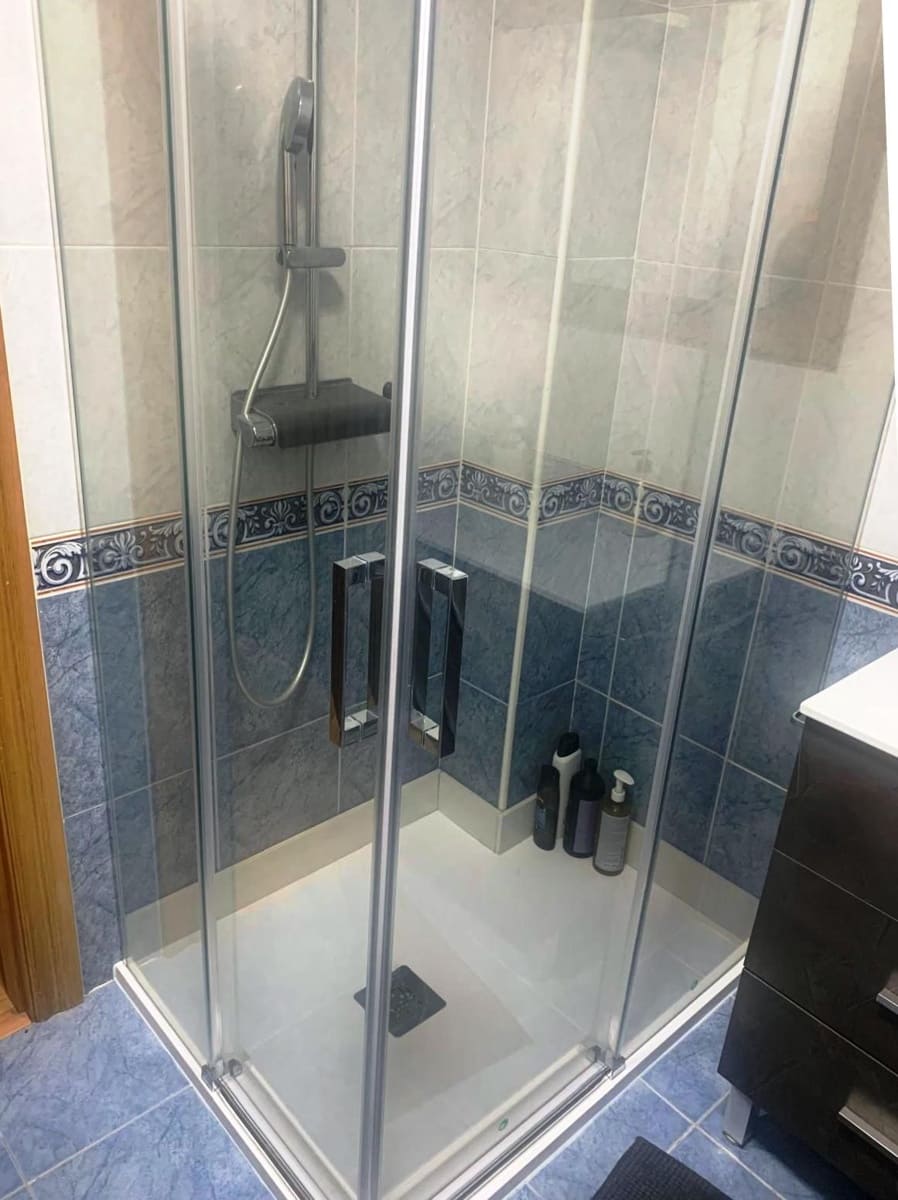 2 bedroom Flat for sale in Salas with garage - € 125,000 (Ref: 9098883)