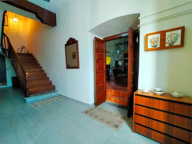 8 soveværelse Villa til salg i Pravia med garage - € 635.000 (Ref: 9251876)