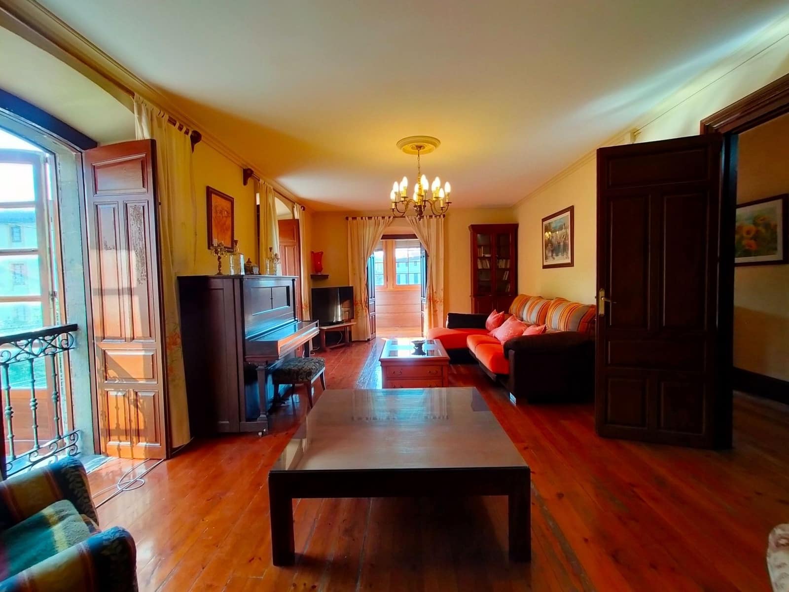 8 soveværelse Villa til salg i Pravia med garage - € 635.000 (Ref: 9251876)