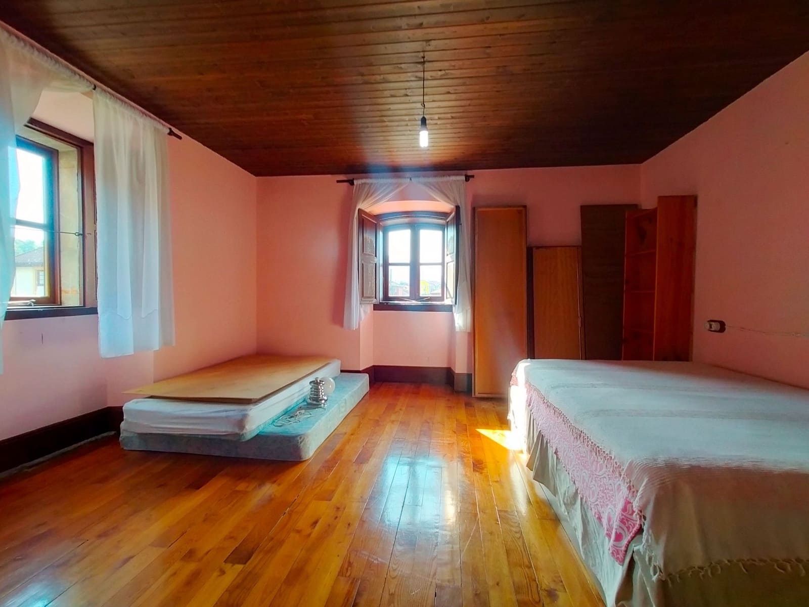 8 soveværelse Villa til salg i Pravia med garage - € 635.000 (Ref: 9251876)