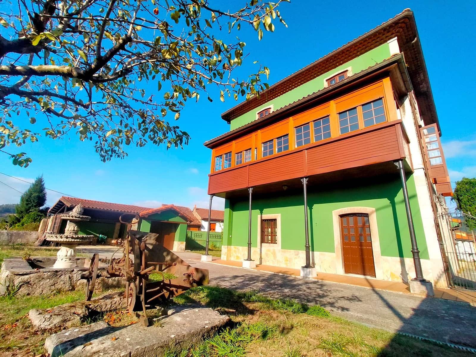 8 soveværelse Villa til salg i Pravia med garage - € 635.000 (Ref: 9251876)