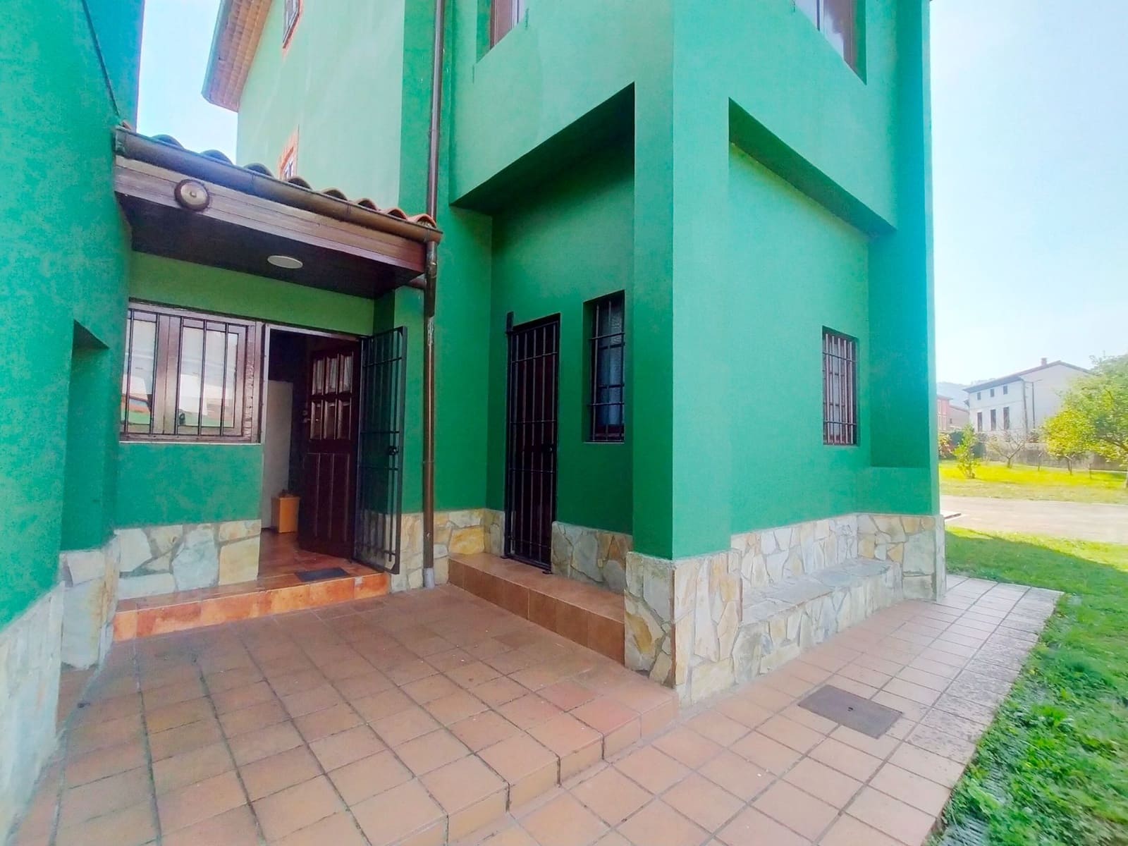 8 soveværelse Villa til salg i Pravia med garage - € 635.000 (Ref: 9251876)