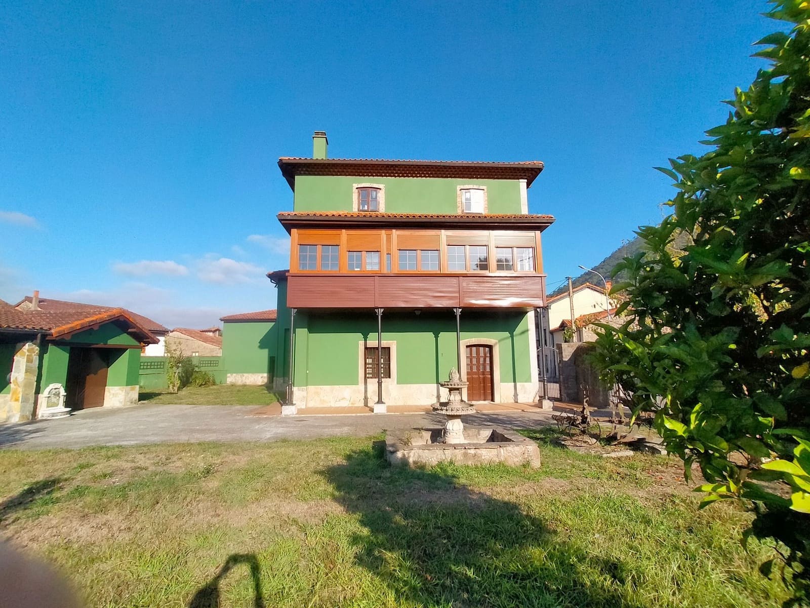 8 soveværelse Villa til salg i Pravia med garage - € 635.000 (Ref: 9251876)