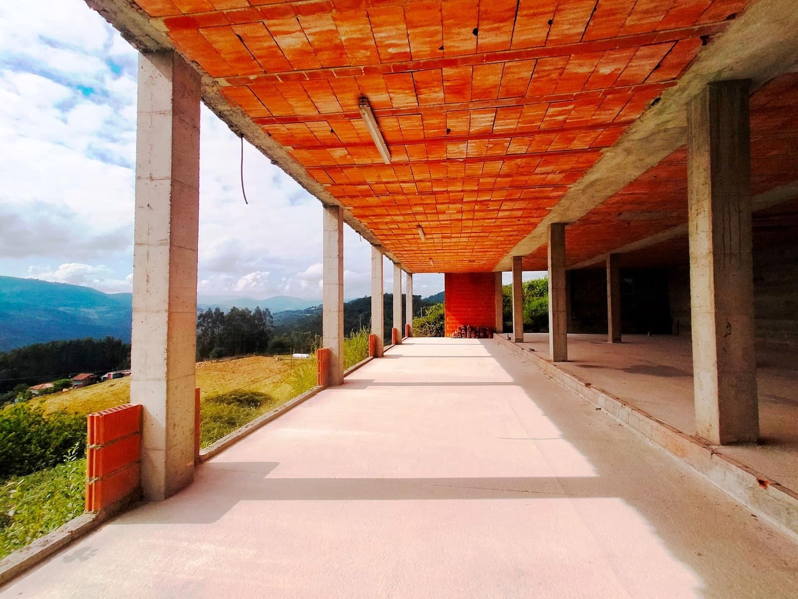 10 slaapkamer Villa te koop in Pravia met garage - € 220.000 (Ref: 9317242)