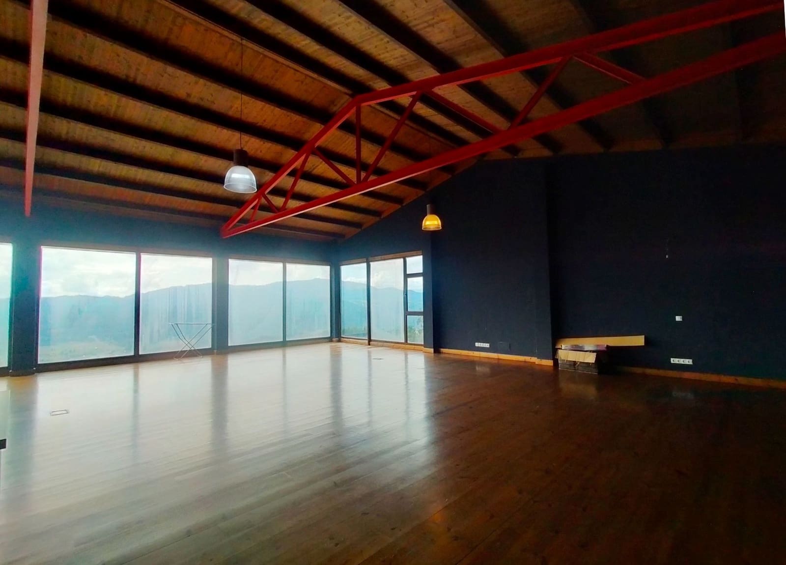 10 slaapkamer Villa te koop in Pravia met garage - € 220.000 (Ref: 9317242)