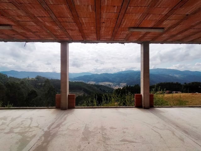 10 bedroom Villa for sale in Pravia with garage - € 220,000 (Ref: 9317242)