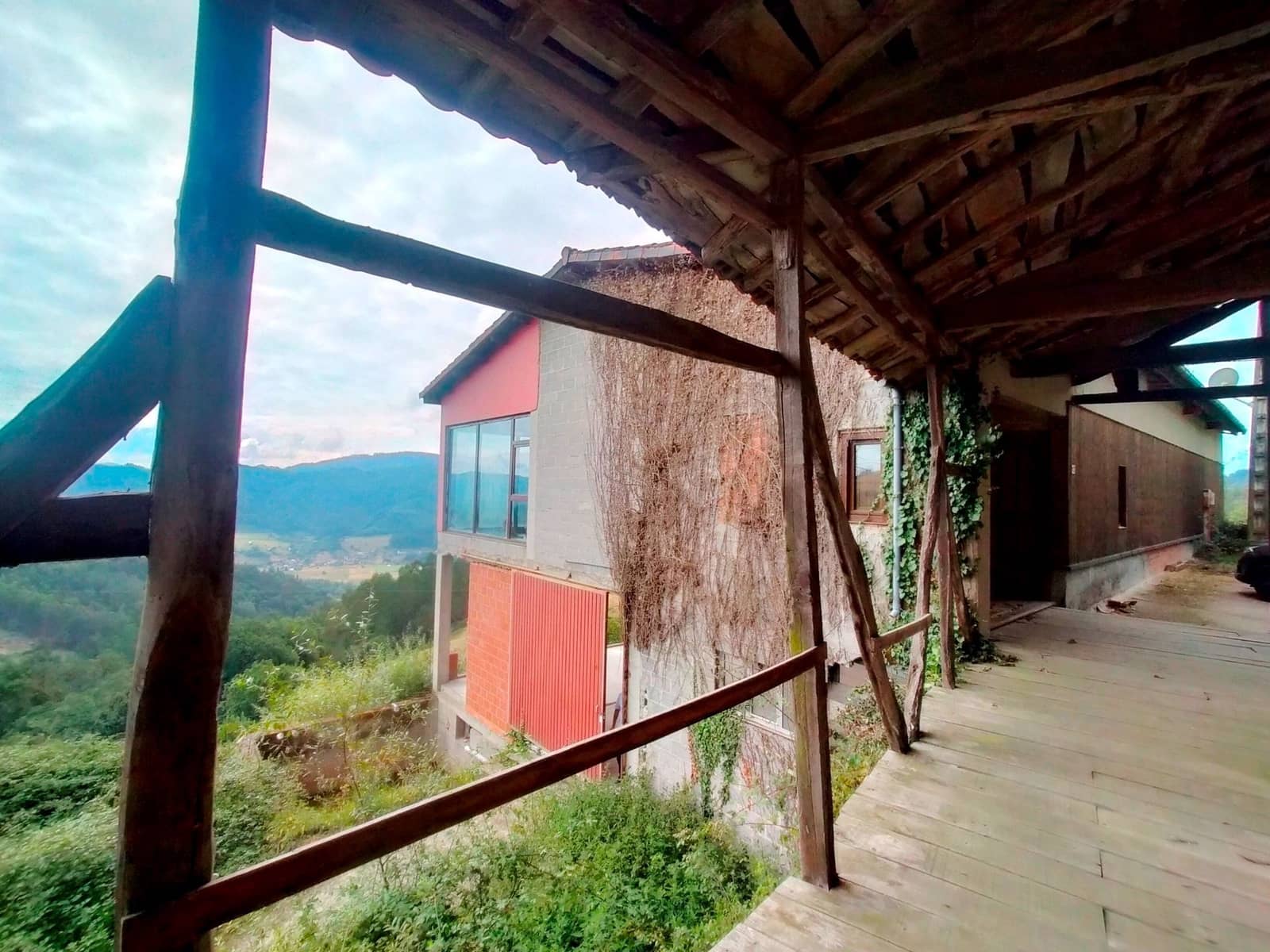 10 slaapkamer Villa te koop in Pravia met garage - € 220.000 (Ref: 9317242)