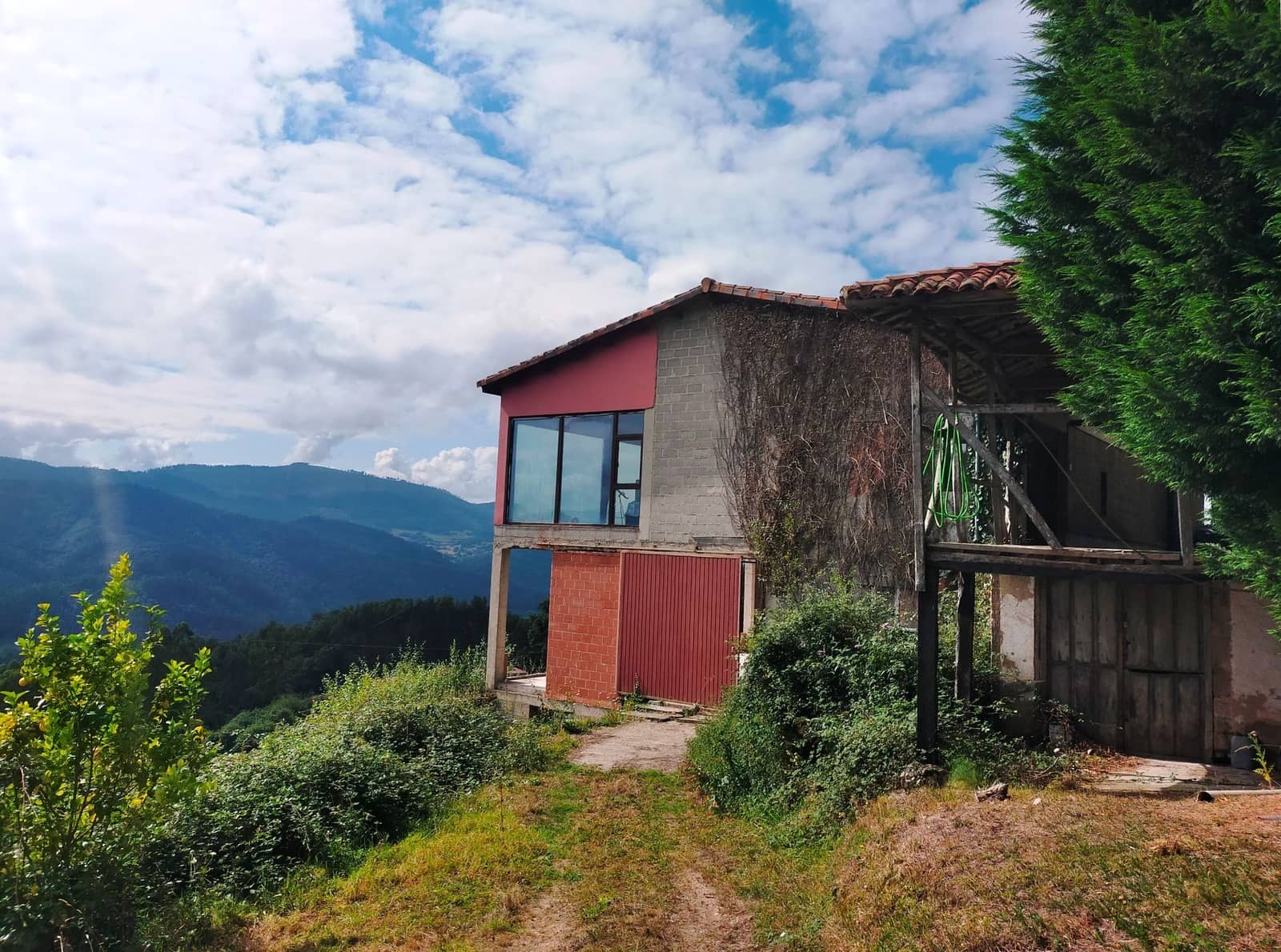 10 slaapkamer Villa te koop in Pravia met garage - € 220.000 (Ref: 9317242)