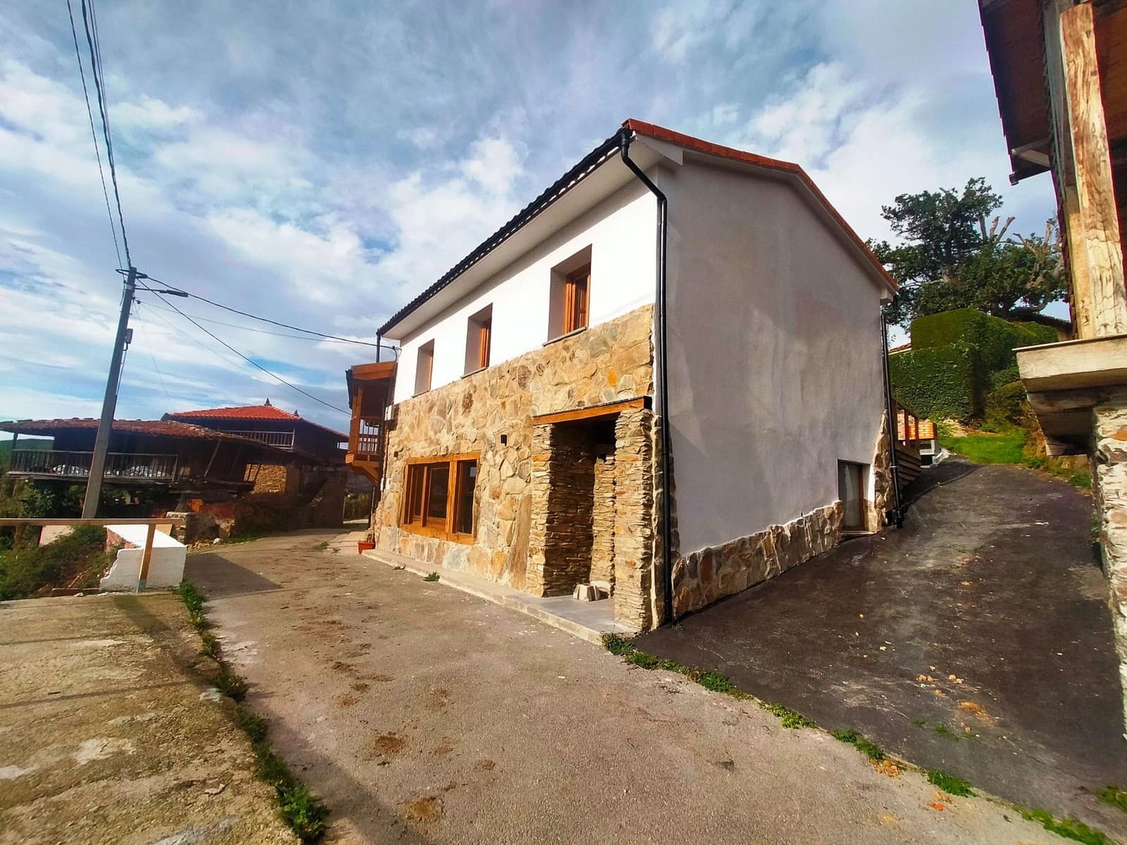 3 soverom Villa til salgs i Cudillero med garasje - € 210 000 (Ref: 9366990)