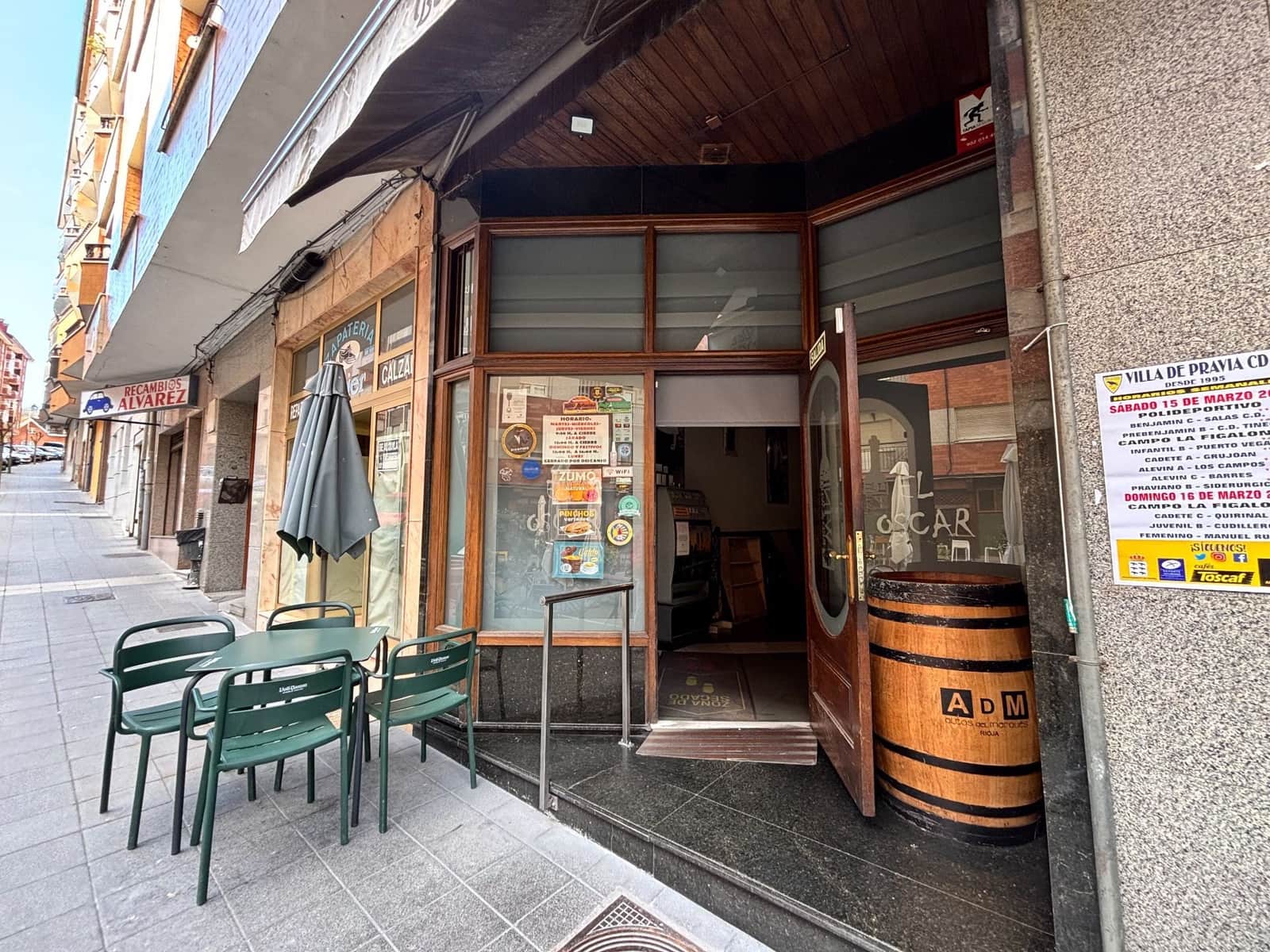 Commercial for sale in Pravia - € 115,000 (Ref: 9385163)